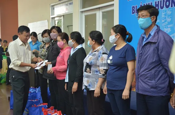 Thêm gói hỗ trợ người lao động khó khăn do Covid-19