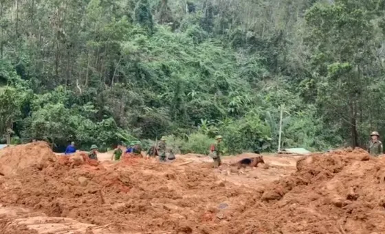 Đã tìm thấy thi thể 13 thành viên trong đoàn công tác gặp nạn trên đường đi ứng cứu thủy điện Rào Trăng 3 