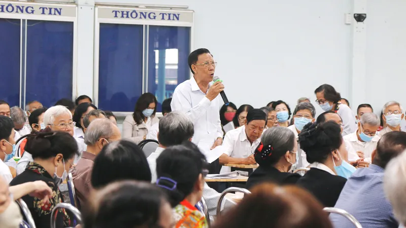 Ông Đặng Văn Nghê, Trưởng ban Đại diện Hội Người cao tuổi quận Tân Bình, đề nghị xem xét trách nhiệm trong chậm trễ mừng thọ, chúc thọ người tròn 100 tuổi