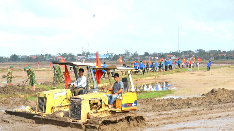 Miền Trung tái sản xuất sau lũ
