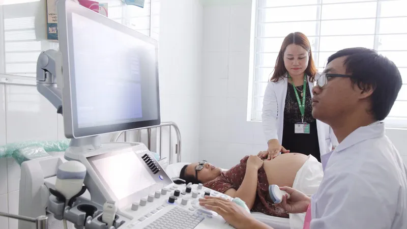 Kiểm tra định kỳ sức khỏe mẹ trong thời kỳ thai sản