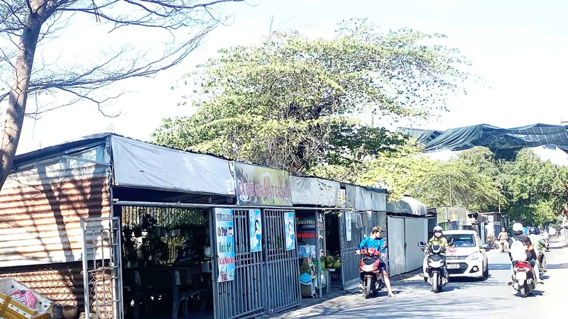 Hàng chục kiốt lấn chiếm hành lang an toàn đường sắt đoạn đi qua phường Hố Nai, TP Biên Hòa
