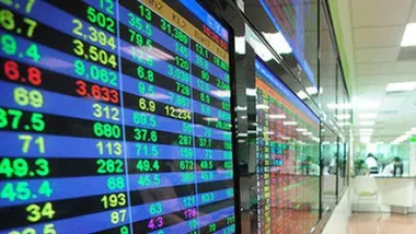 VN-Index tăng gần 12 điểm