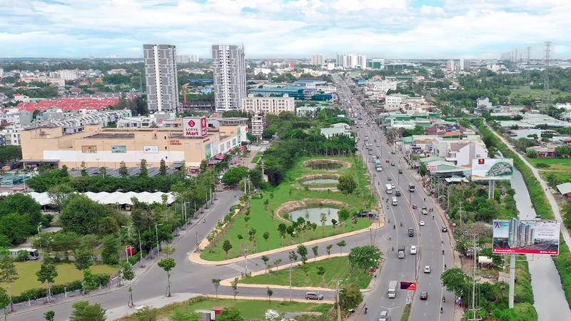 Quốc lộ 13 (đoạn qua TP Thuận An) đang được quy hoạch mở rộng thành đại lộ 