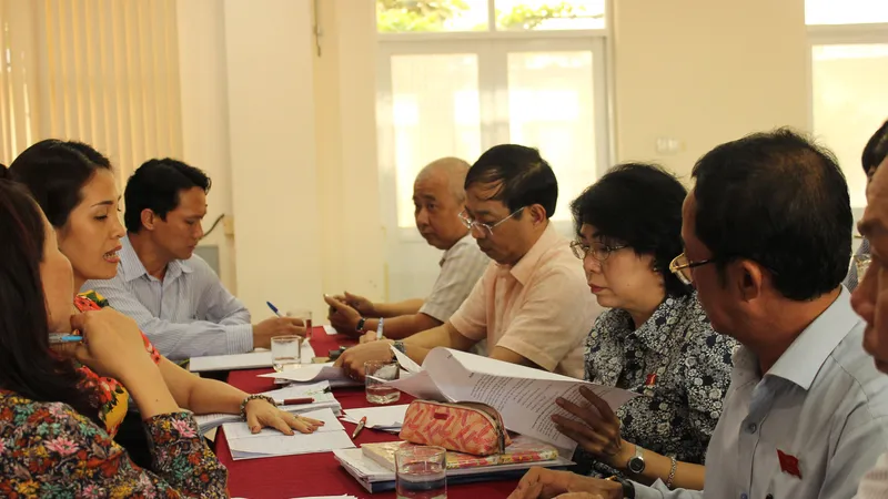 Chọn người xứng đáng làm đại biểu của dân