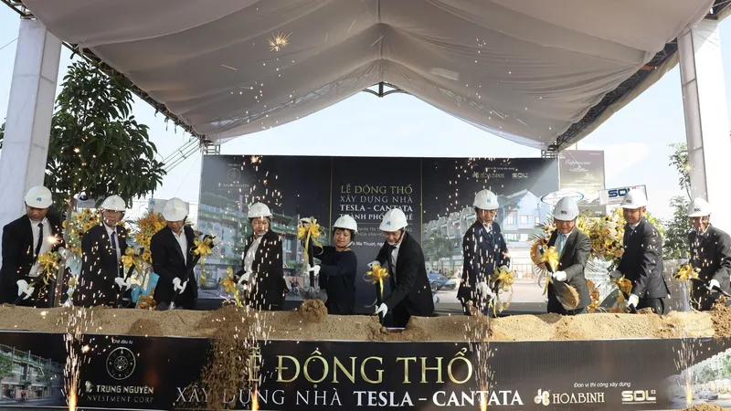 Trung Nguyên Legend và các đối tác thực hiện Lễ động thổ xây dựng nhà Tesla - Cantata 