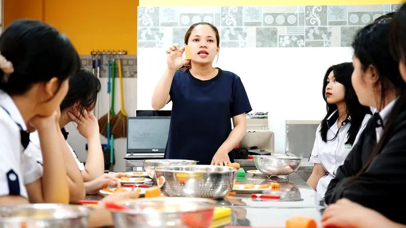 Mùa dịch, ngành học thực hành gặp khó 