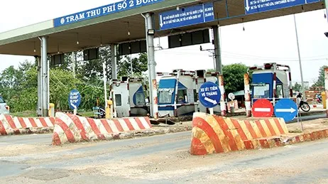 Tạm dừng thu phí nếu không khắc phục tình trạng quốc lộ 14 xuống cấp