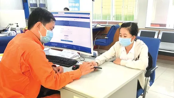 Ngành điện TPHCM thực hiện giảm tiền điện đợt 5 