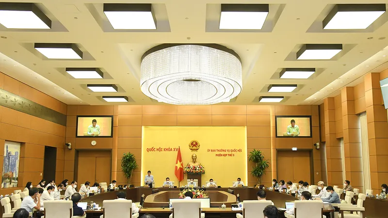 Ủy ban Thường vụ Quốc hội cho ý kiến về dự án Luật sửa đổi, bổ sung Phụ lục – Danh mục chỉ tiêu thống kê quốc gia của Luật Thống kê. Ảnh: Quochoi.vn