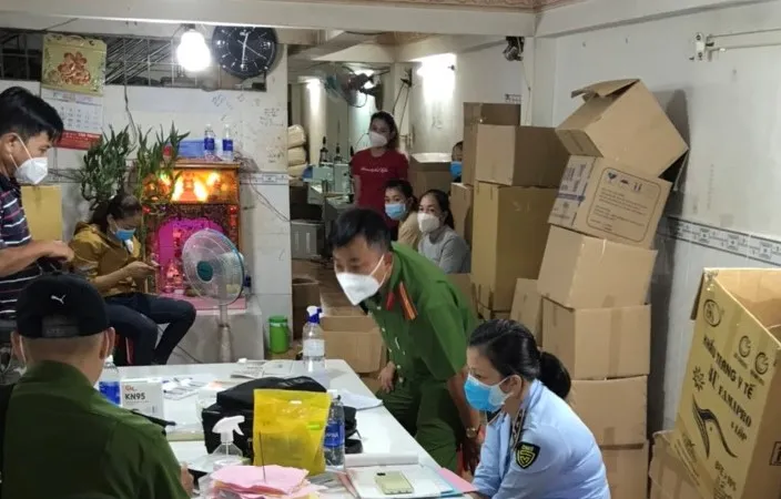 Lực lượng liên ngành kiểm tra cơ sở sản xuất, kinh doanh vi phạm