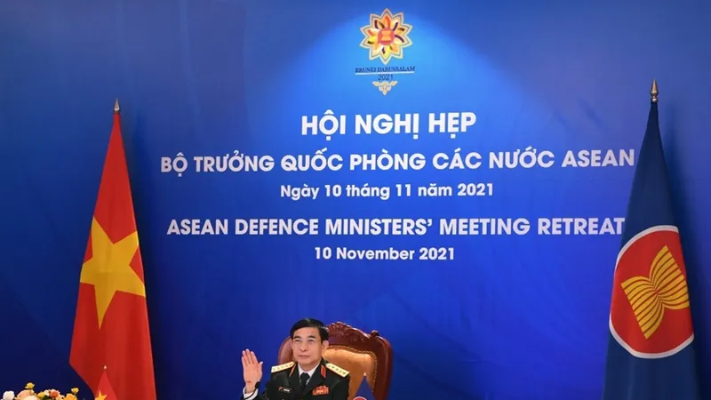 Bộ trưởng Phan Văn Giang tham dự lễ khai mạc Hội nghị ADMM Hẹp. Ảnh: QĐND