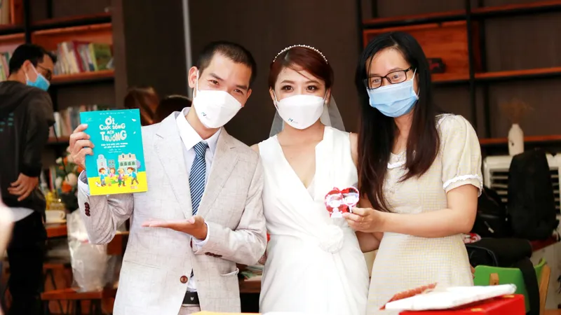 Đường sách không chỉ có sách