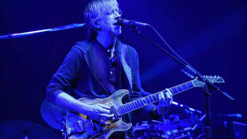 Phish hoãn buổi hòa nhạc đêm giao thừa