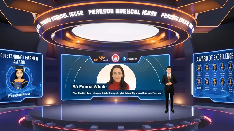 Bà Emma Whale, Phó Chủ tịch Toàn cầu phụ trách Chứng chỉ Phổ thông của Tập đoàn Giáo dục Pearson phát biểu tại lễ trao giải
