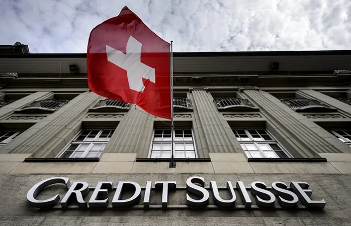Credit Suisse đối diện cáo buộc dính líu đến tiền “bẩn”