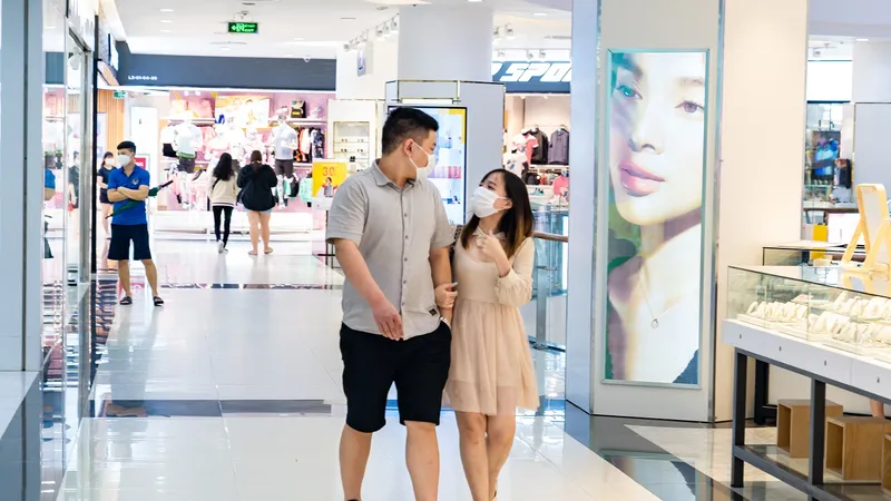 Nhanh tay bỏ túi những món quà “gây bão” dịp 8-3 khiến chị em “xiêu lòng”