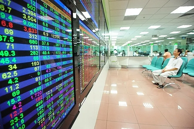 Hơn 400.000 tài khoản chứng khoán mở mới 
