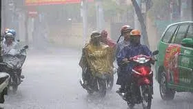 Nam Bộ bước vào đợt mưa trái mùa