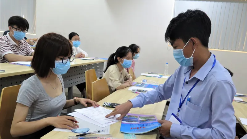 Thí sinh tham dự kỳ thi đánh giá năng lực do ĐH Quốc gia TPHCM tổ chức ngày 27-3-2022