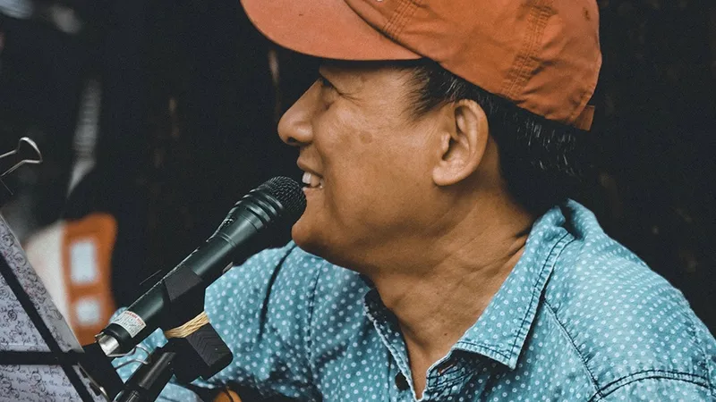 Những người không nghỉ lễ