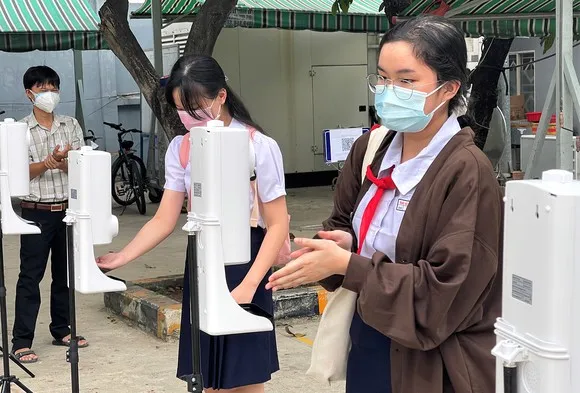 Dừng khai báo y tế tại đơn vị đối với cán bộ, giáo viên, học sinh