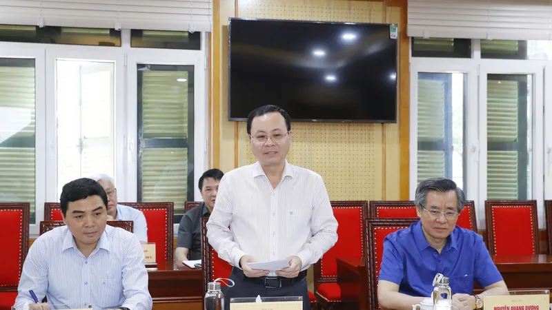 Tạo điều kiện để Ủy viên dự khuyết Trung ương rèn luyện thử thách