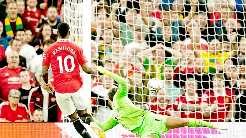 VAR nhận định pha ghi bàn của Rashford vào lưới Liverpool ở vòng 3 ngoại hạng Anh là hợp lệ