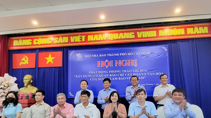 Hội Nhà báo TPHCM thực hiện ký kết triển khai phong trào xây dựng môi trường văn hóa trong cơ quan báo chí