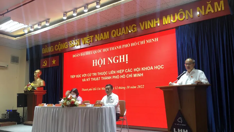 Đề xuất sớm ban hành Luật Công nghiệp công nghệ số