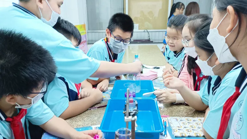 Chông chênh đổi mới giáo dục phổ thông - Bài 3: Sách giáo khoa phải chỉn chu