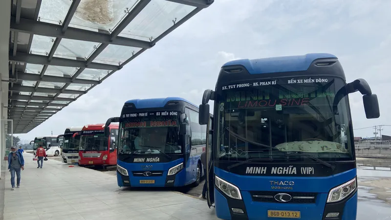 Bến xe miền Đông mới vắng khách 
