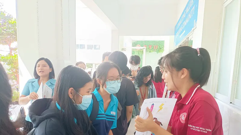 Loay hoay chuyển đổi môn học cho học sinh lớp 10