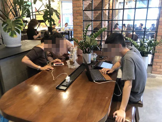 An cư hay hưởng thụ?