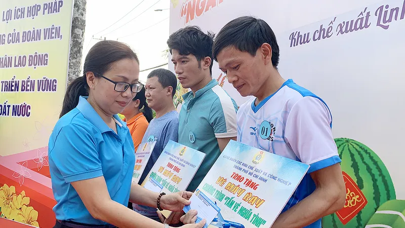 Những nụ cười xuân