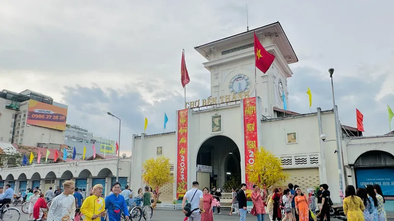 Bình yên mùa xuân thành phố 