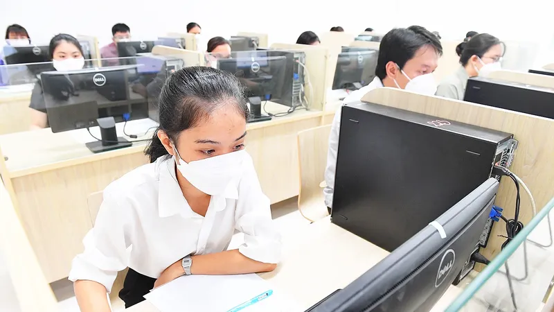 Đồng bộ nhiều giải pháp thu hút nhân tài vào khu vực công 