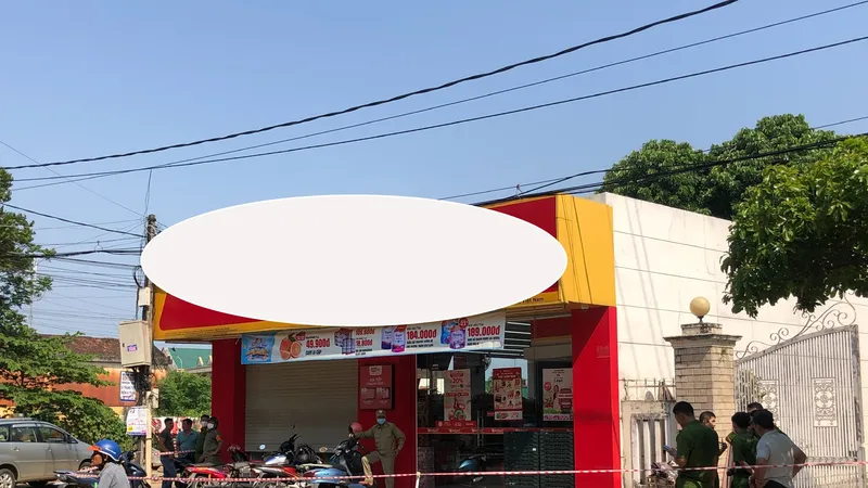 Quảng Ngãi: Nhân viên cửa hàng tiện lợi bị đâm tử vong
