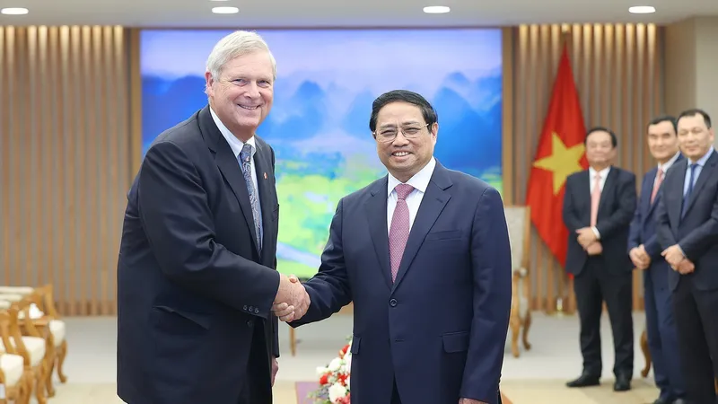 Thủ tướng Phạm Minh Chính tiếp Bộ trưởng Bộ Nông nghiệp Hoa Kỳ. Ảnh: TTXVN