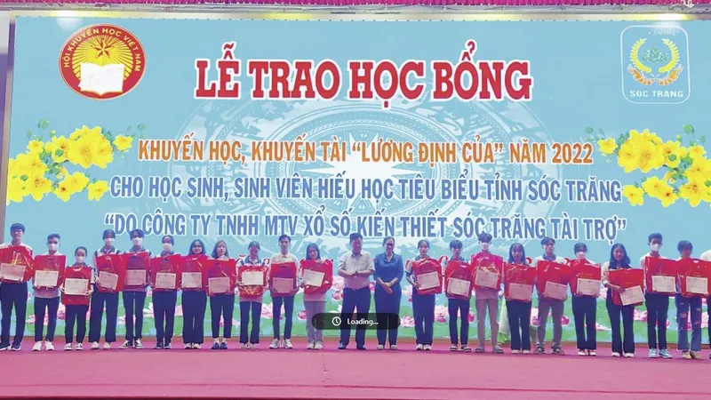 XSKT Sóc Trăng tài trợ 1,2 tỷ đồng, trao 371 suất học bổng Lương Định Của năm 2022 cho học sinh, sinh viên vượt khó học giỏi