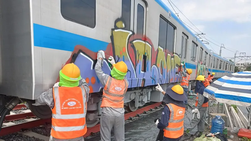 Điều tra vụ vẽ bậy lên toa tàu metro số 1 Bến Thành-Suối Tiên