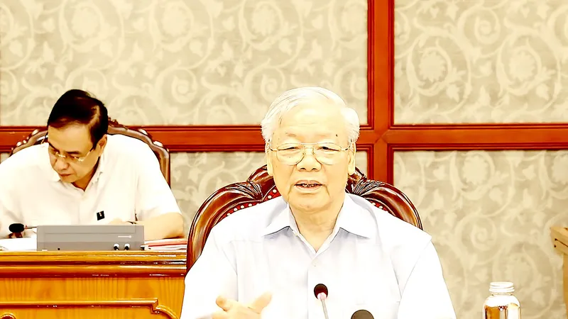 Tổng Bí thư Nguyễn Phú Trọng phát biểu kết luận cuộc họp của Bộ Chính trị cho ý kiến về Báo cáo tổng kết thực hiện Nghị quyết 26, ngày 30-7-2013 của Bộ Chính trị khóa XI về phương hướng nhiệm vụ phát triển tỉnh Nghệ An đến năm 2020. Ảnh: TTXVN