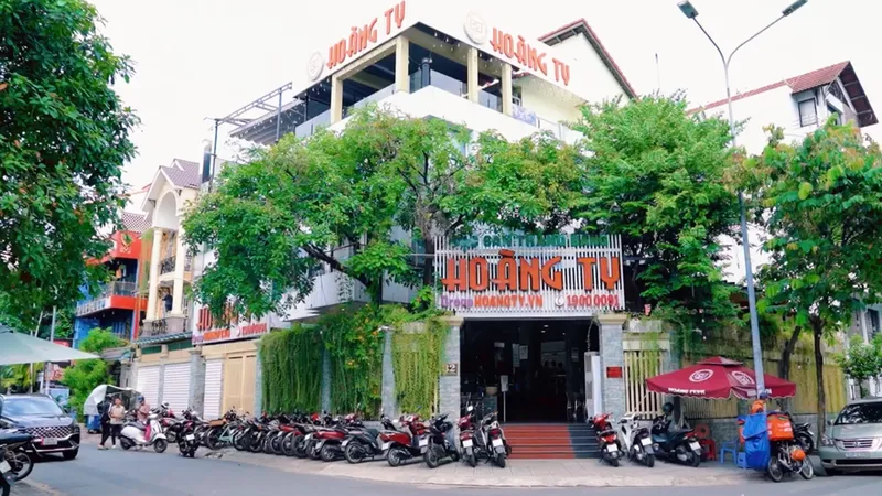 Hệ thống nhà hàng Hoàng Ty Group: Ứng dụng công nghệ AI để phục vụ khách hàng