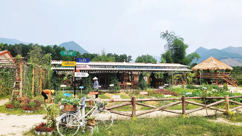 Vườn tái chế rác thải 