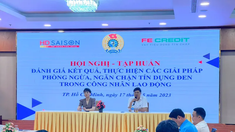 Nỗ lực loại bỏ tín dụng đen khỏi đời sống công nhân lao động