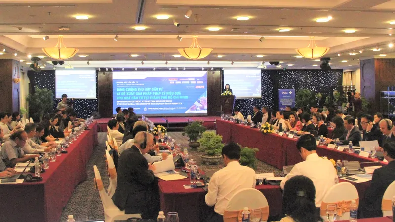 Toàn cảnh hội nghị sáng 7-7. Ảnh: MAI HOA