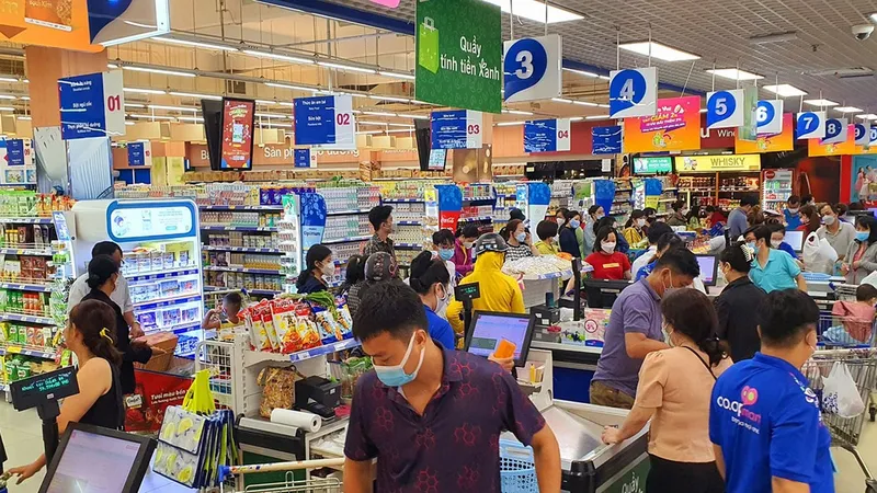 Hiện tại, tỷ lệ hàng Việt ở các trung tâm thương mại, siêu thị lớn của TPHCM nói riêng, Việt Nam nói chung đang chiếm khoảng 90%, có nơi trên 90%