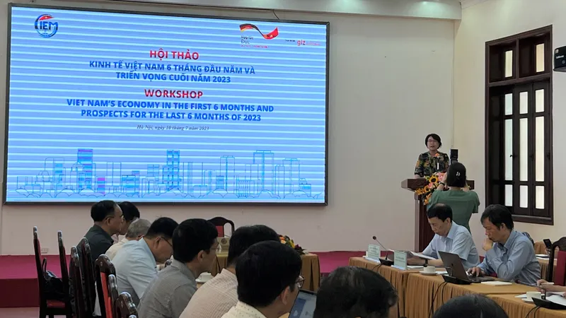 Quang cảnh buổi hội thảo 
