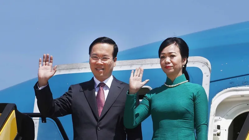 Chủ tịch nước Võ Văn Thưởng tới Vienna, bắt đầu thăm chính thức Cộng hòa Áo