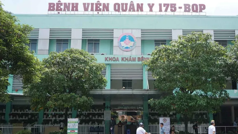Bệnh viện Quân y 175: Ghép thận thành công cho người cùng huyết thống